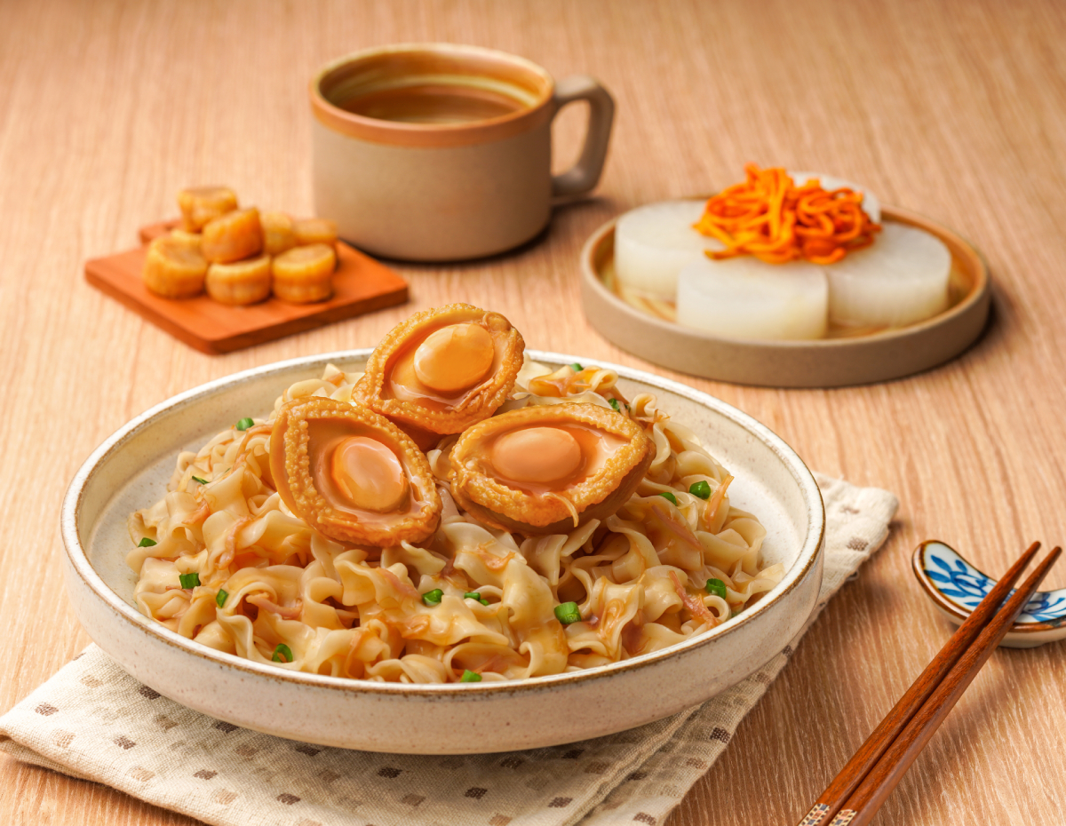 Abalone in Abalone Sauce with Dried Scallop and Noodles l Recipes l Lee